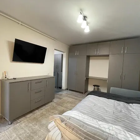 Alex's Apartment *